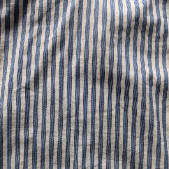 H&M half button up striped blouse top with some stretch - Picture 3 of 4